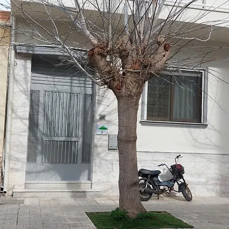 Yianni'S Home-Comfort Apartment In Volos Exterior foto